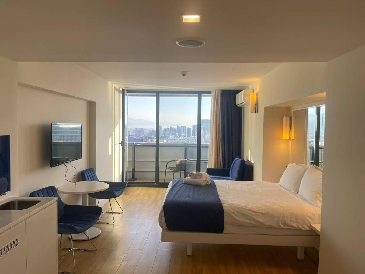 Trip Batumi Aparthotel Ngoại thất bức ảnh